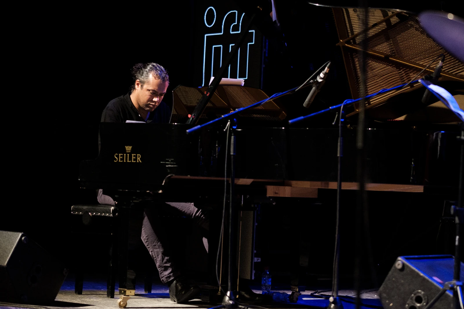 Karim Blal performing at the piano
